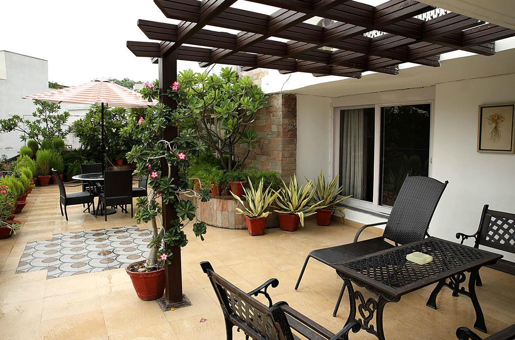 Ahuja Residency Golf Links Hotel Ню Делхи Екстериор снимка