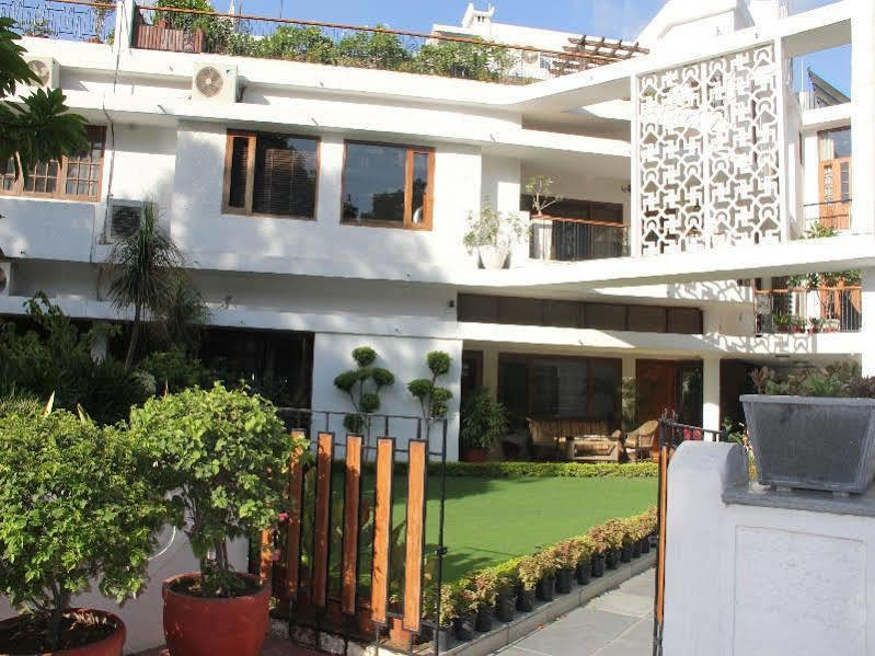 Ahuja Residency Golf Links Hotel Ню Делхи Екстериор снимка