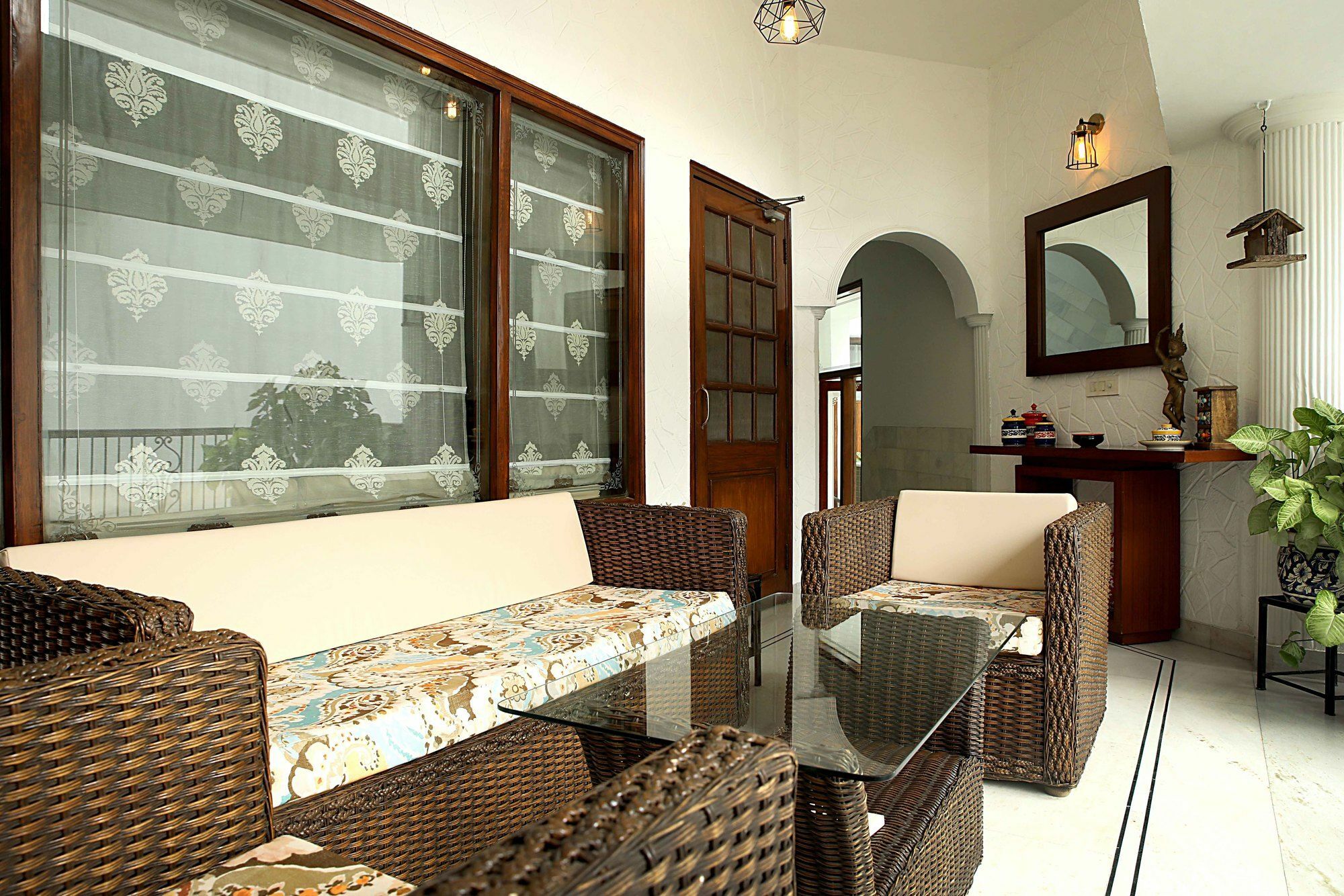 Ahuja Residency Golf Links Hotel Ню Делхи Екстериор снимка